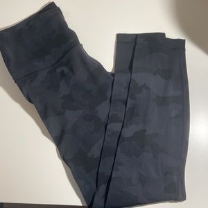 Lululemon Align Leggings 25”- Black Camo